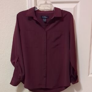 The Outfitters Women Essential Top Purple Long Sleeve Button Up Pockets Size 12